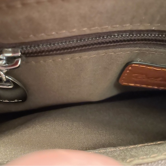 Bostanten Women Leather Shoulder Handbag (med) like new condition - Picture 10 of 15